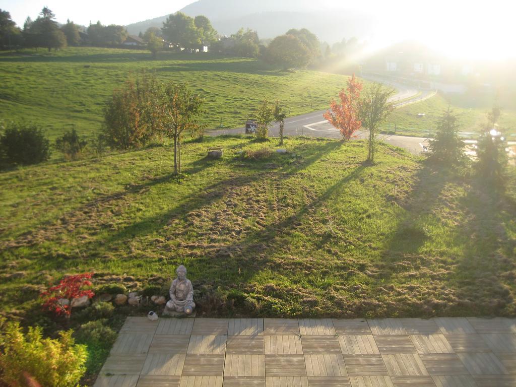 Centre Viayoga Hotel Сен-Серг Екстериор снимка
